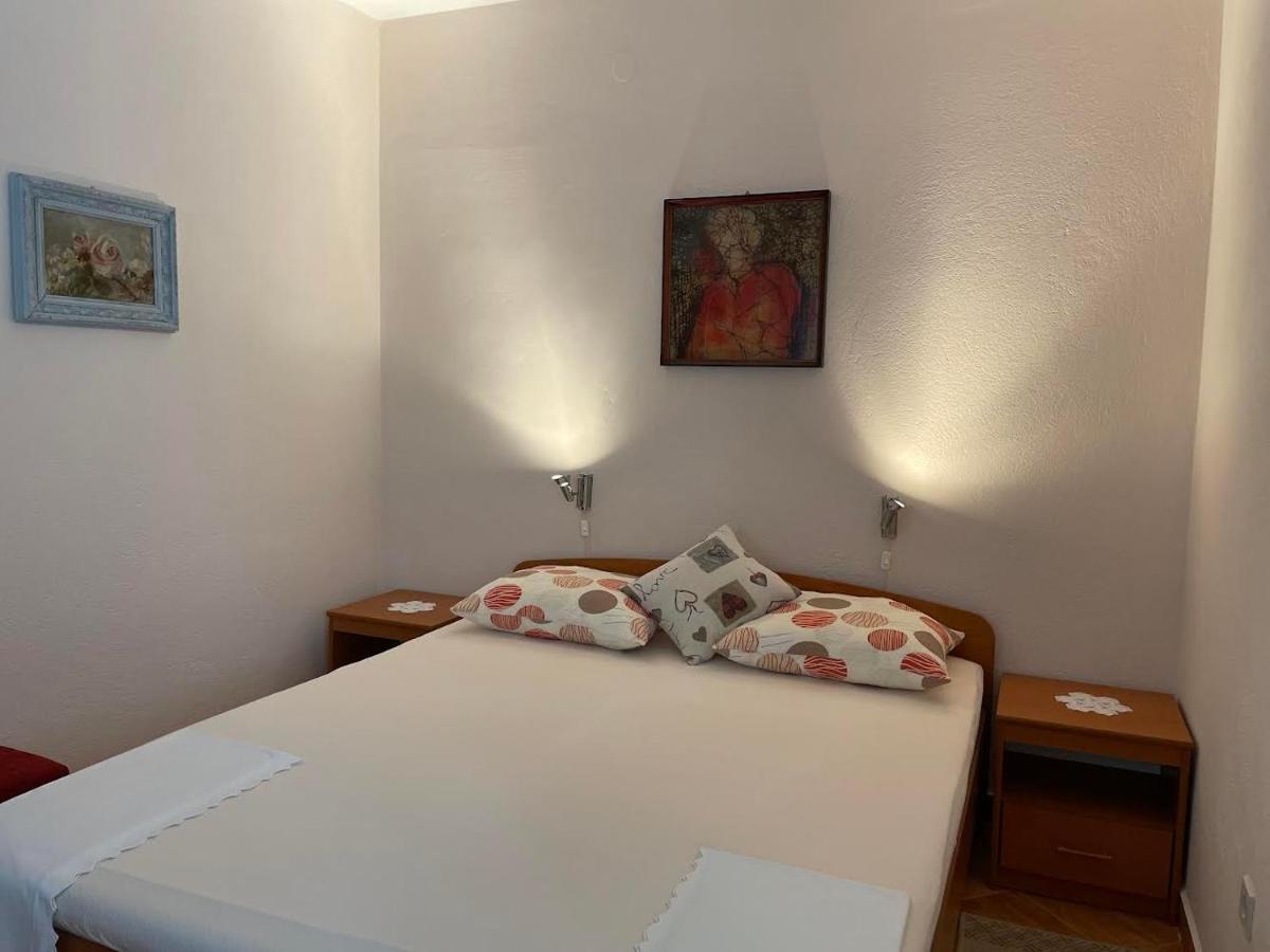 Gordana Buzolic Hvar Town
